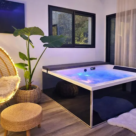 T2 Jacuzzi Privé Les Charmettes Appartement